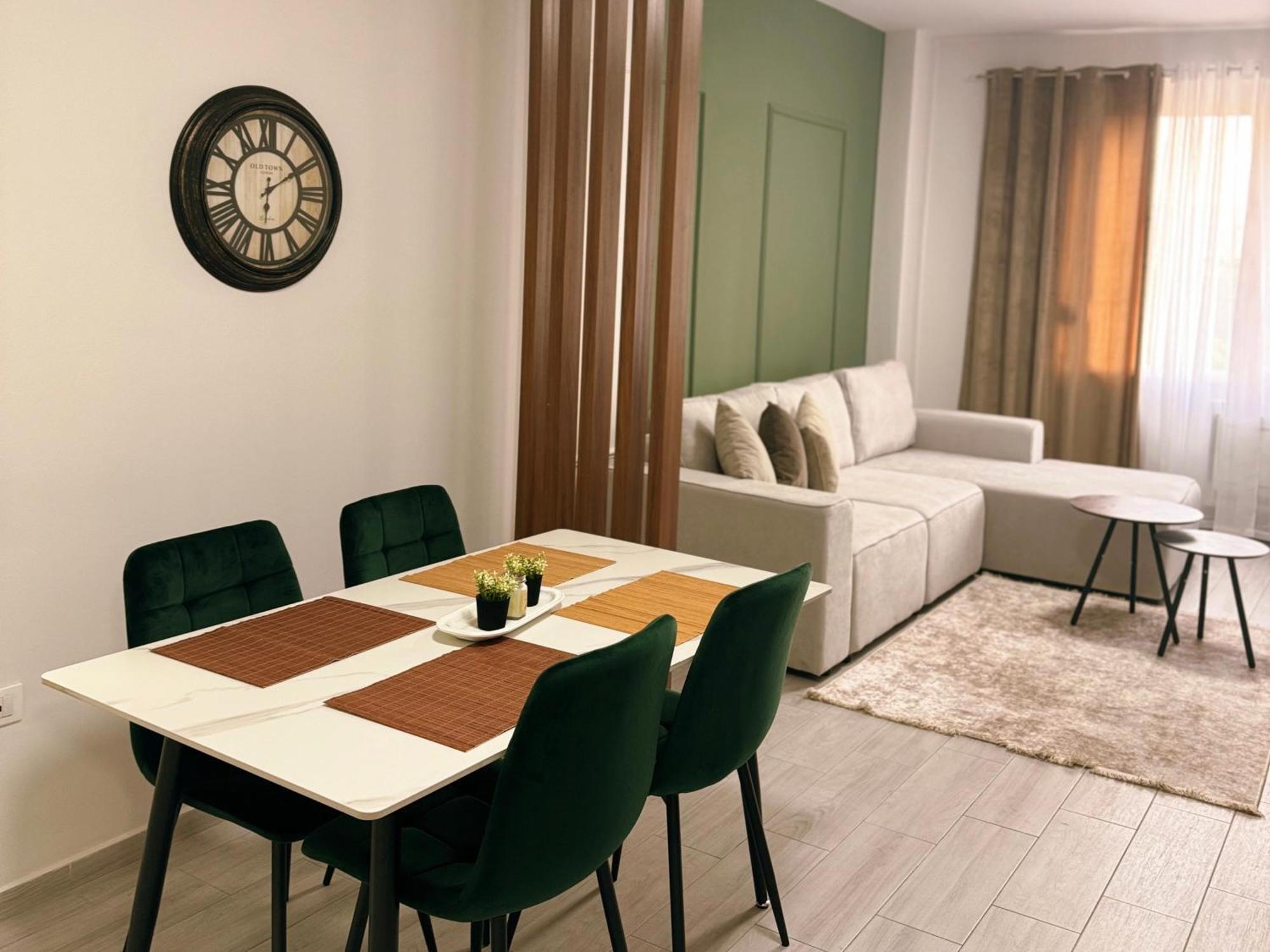 טיראנה Enol Plazza Apartment מראה חיצוני תמונה