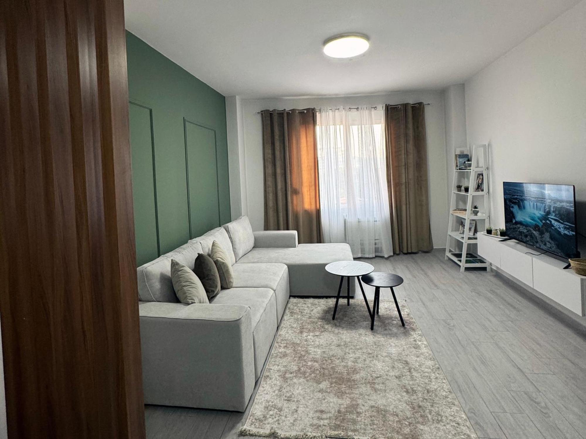 טיראנה Enol Plazza Apartment מראה חיצוני תמונה
